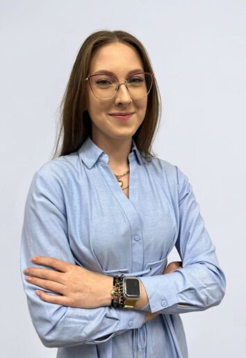 mgr Julia Nawrocka dr Justyna Abramciów